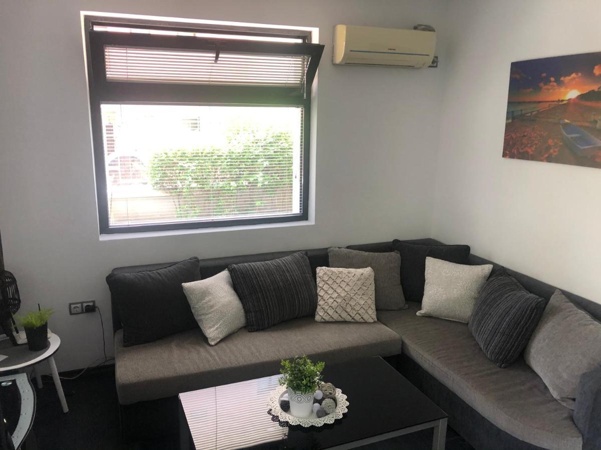Sarafovo Beach Apartment Mit Terrasse Burgas Ngoại thất bức ảnh