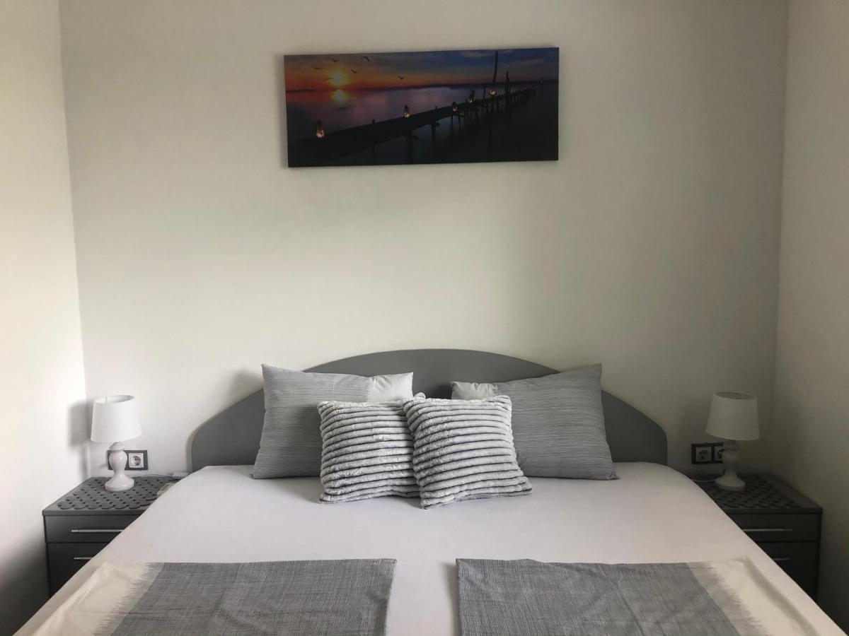 Sarafovo Beach Apartment Mit Terrasse Burgas Ngoại thất bức ảnh