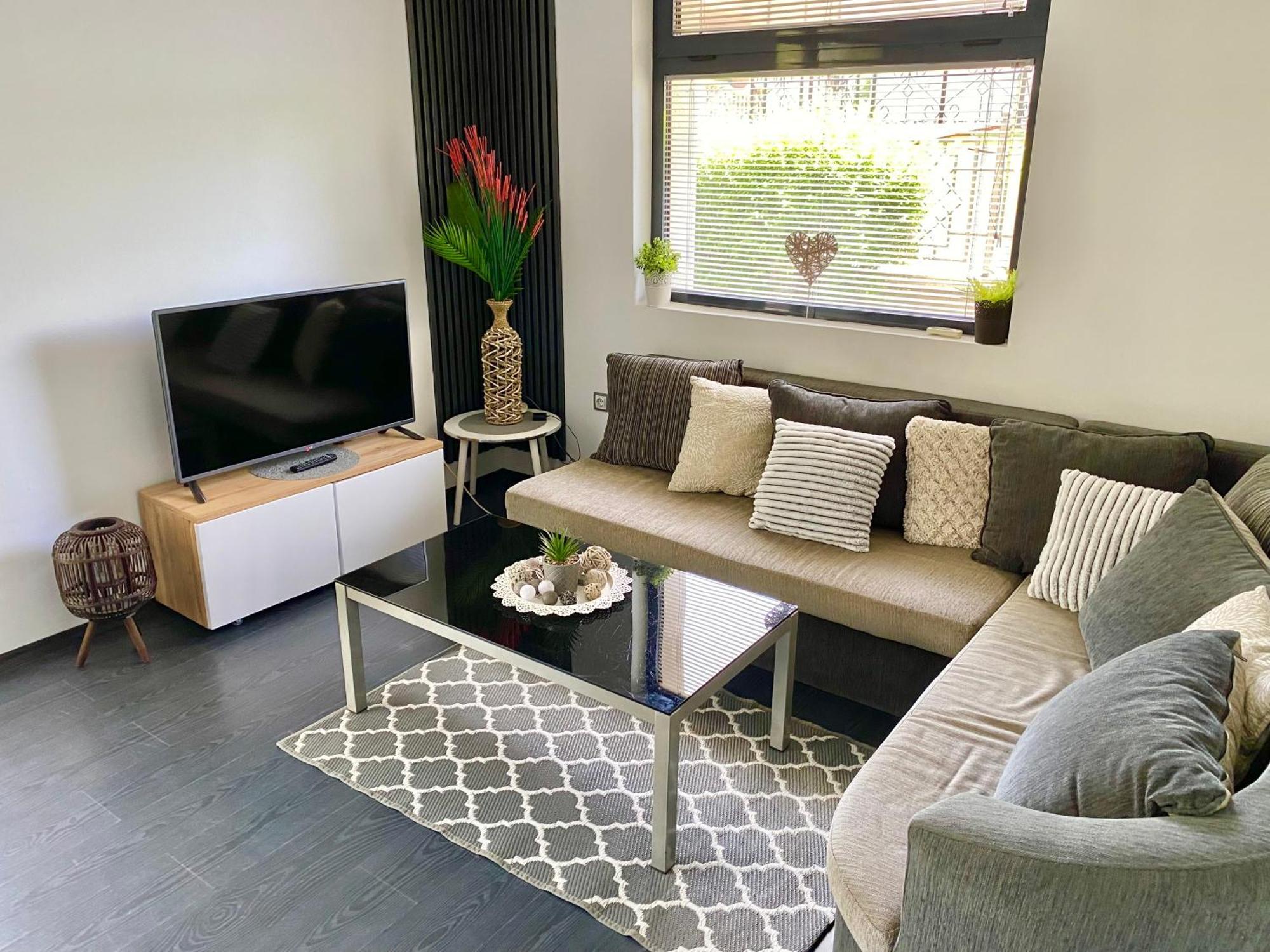 Sarafovo Beach Apartment Mit Terrasse Burgas Ngoại thất bức ảnh